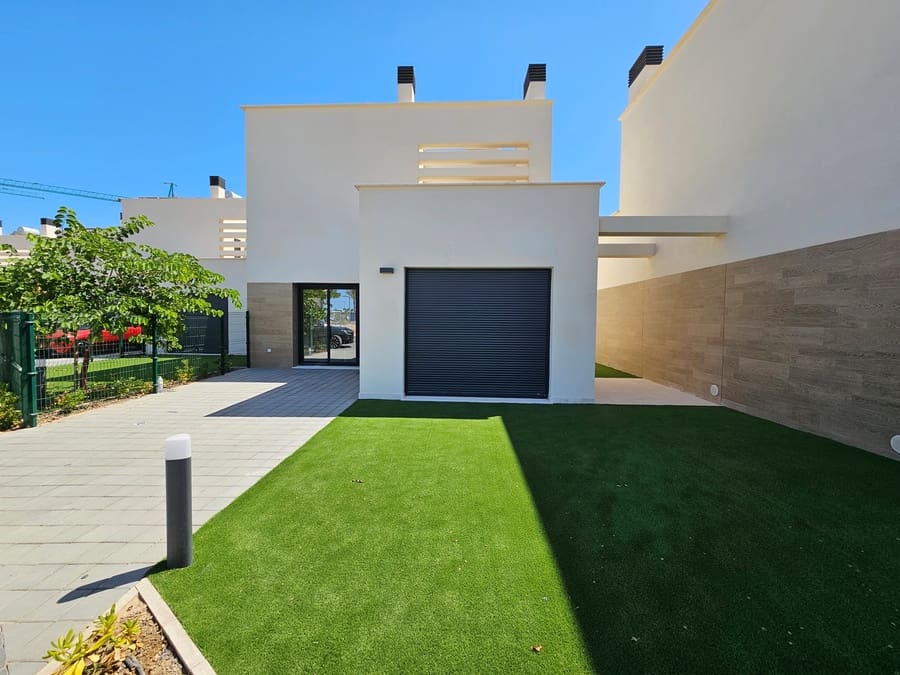 3 bedroom Villa for sale in Torre-Pacheco with pool garage - € 499,900 (Ref: 9487976)