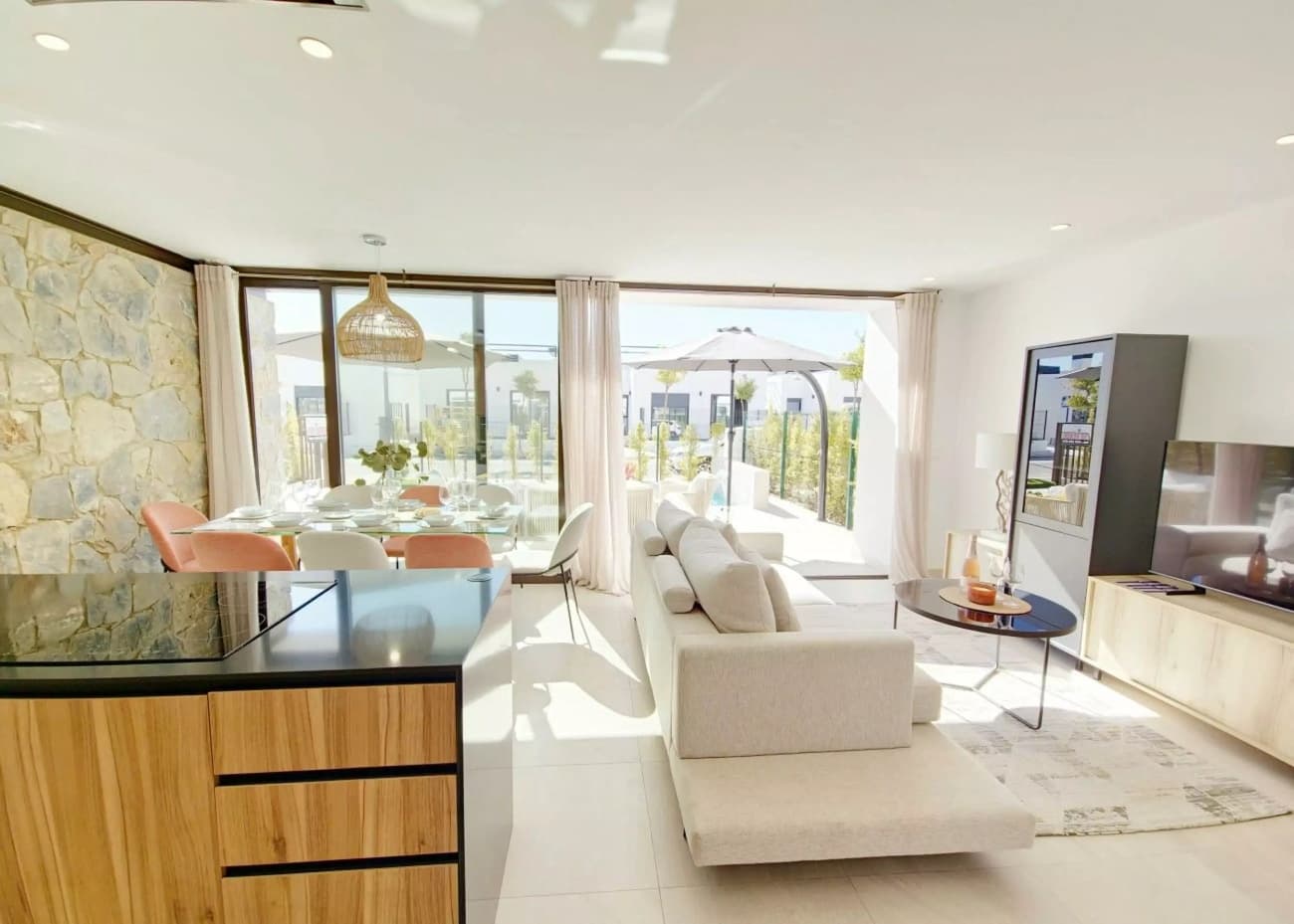 4 bedroom Villa for sale in Los Alcazares with pool - € 510,000 (Ref: 9496569)