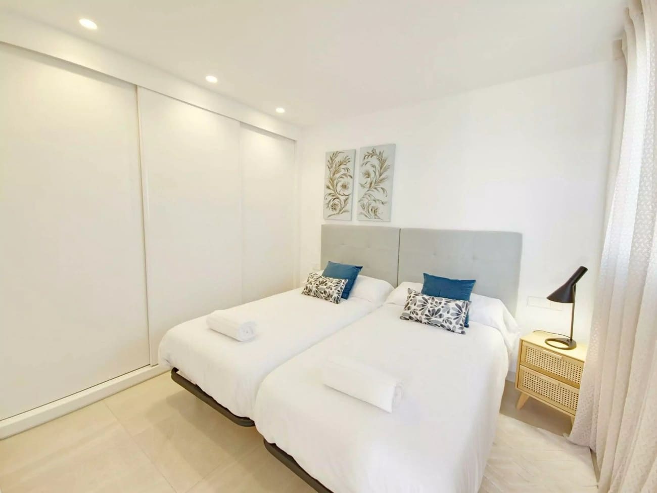 4 bedroom Villa for sale in Los Alcazares with pool - € 510,000 (Ref: 9496569)