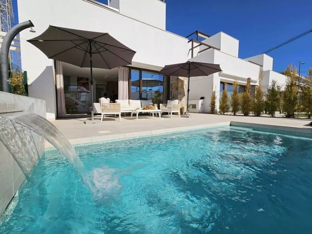 4 makuuhuone Huvila myytävänä paikassa Los Alcázares mukana uima-altaan - 510 000 € (Ref: 9496569)