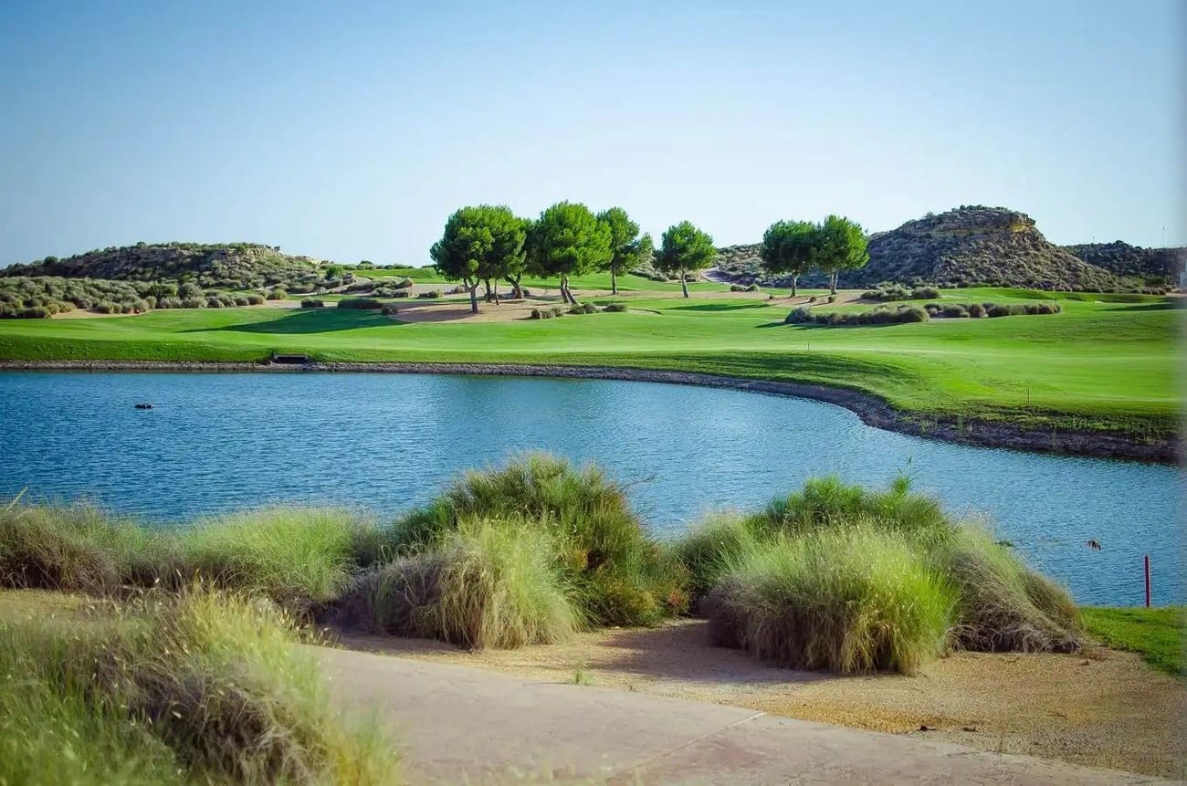 3 slaapkamer Villa te koop in El Valle Golf Resort met zwembad - € 595.000 (Ref: 9517968)