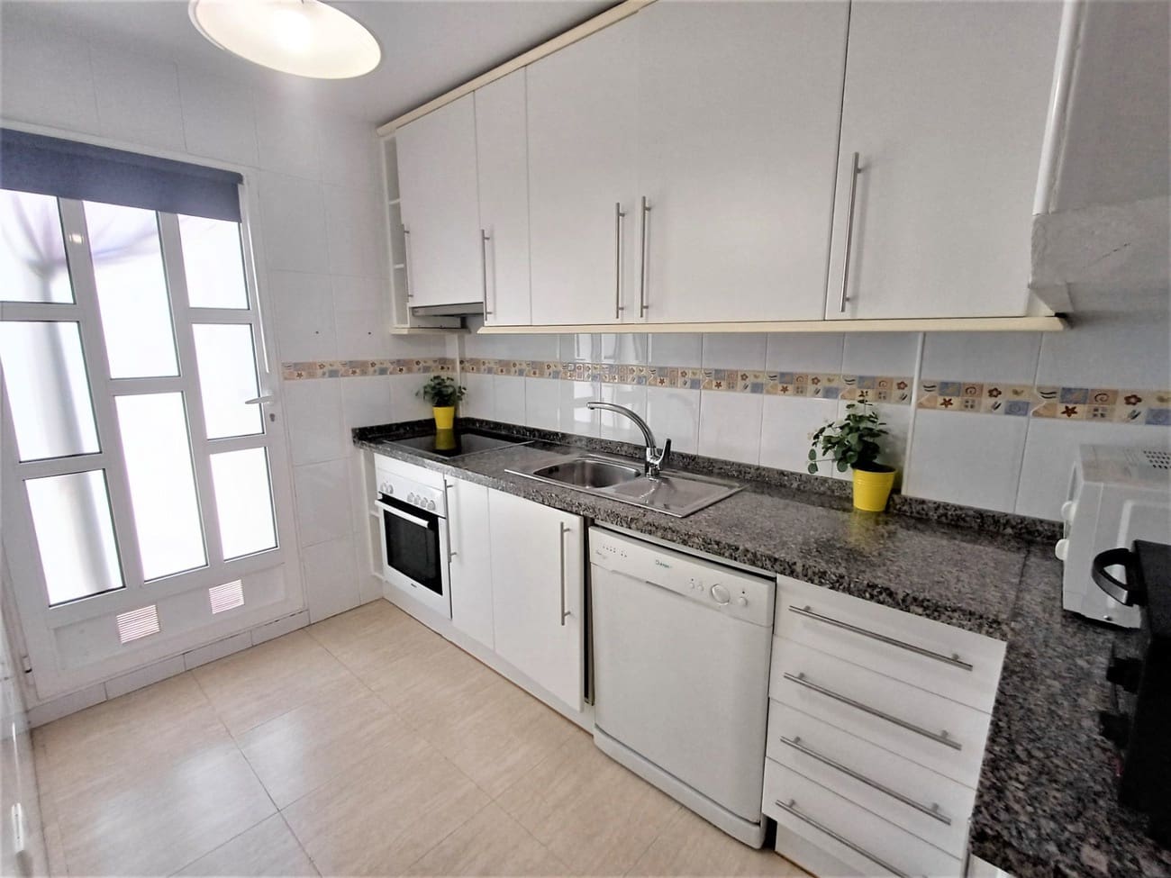 2 soveværelse Byhus til salg i Dolores De Pacheco med swimmingpool garage - € 155.000 (Ref: 9559815)