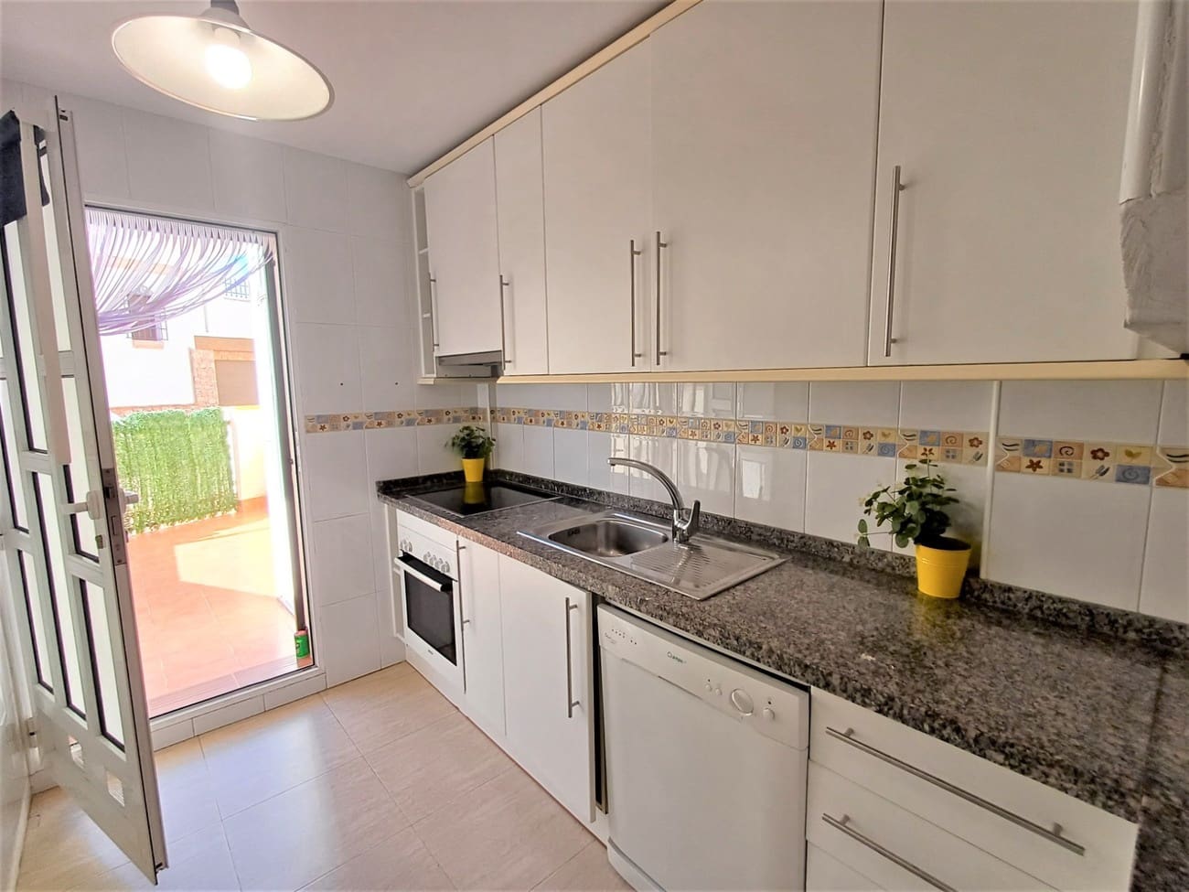 2 soveværelse Byhus til salg i Dolores De Pacheco med swimmingpool garage - € 155.000 (Ref: 9559815)