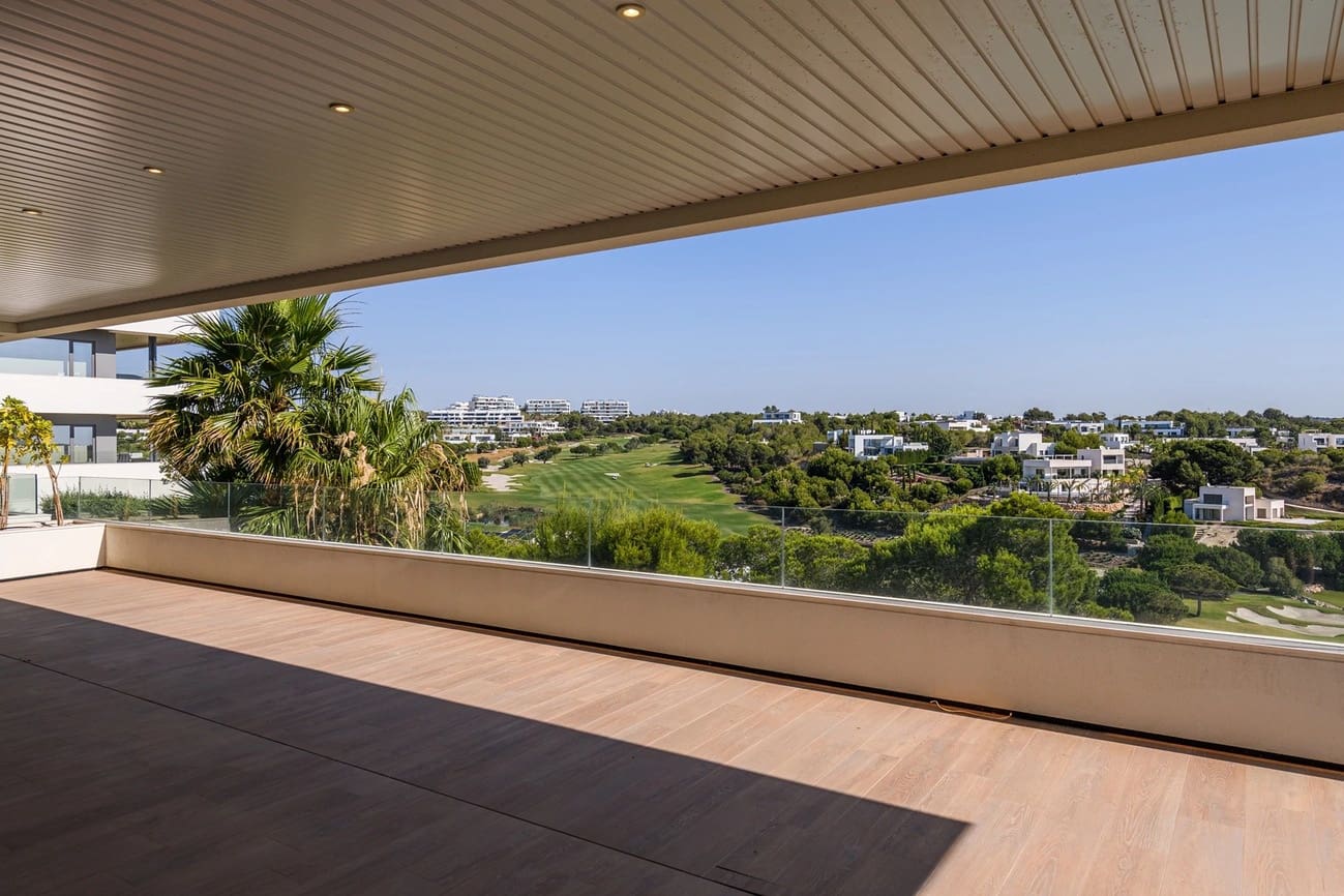 3 slaapkamer Appartement te koop in Dehesa de Campoamor met zwembad - € 965.000 (Ref: 9646367)