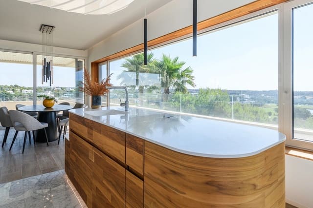 3 slaapkamer Appartement te koop in Dehesa de Campoamor, Orihuela met zwembad - € 965.000 (Ref: 9646367)