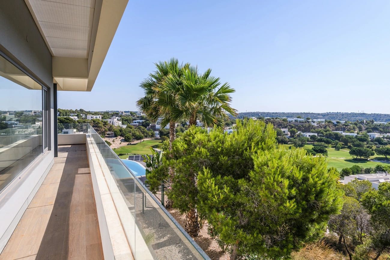 3 slaapkamer Appartement te koop in Dehesa de Campoamor met zwembad - € 965.000 (Ref: 9646367)