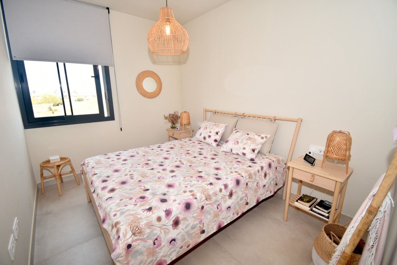 2 sypialnia Apartament na sprzedaż w Mar de Cristal z basenem - 269 000 € (Ref: 9777098)