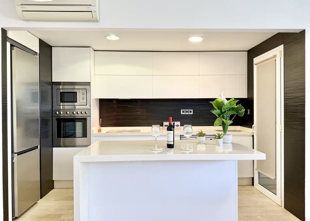 4 quarto Moradia para venda em Mar Menor Golf Resort, Torre-Pacheco com piscina - 429 950 € (Ref: 9793599)