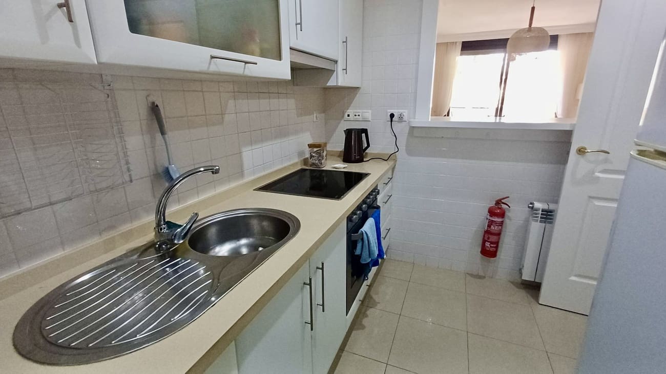 Apartamento de 2 habitaciones en Roda en venta con piscina - 169.950 € (Ref: 9816605)