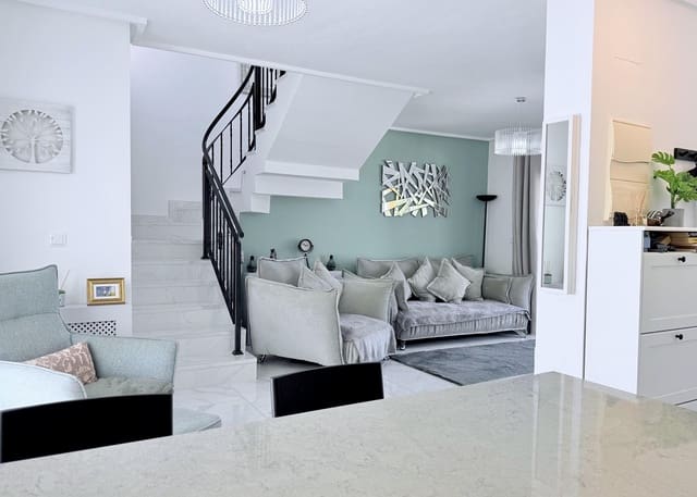 3 bedroom Villa for sale in Mar Menor Golf Resort, Torre-Pacheco with pool - € 339,950 (Ref: 9897275)