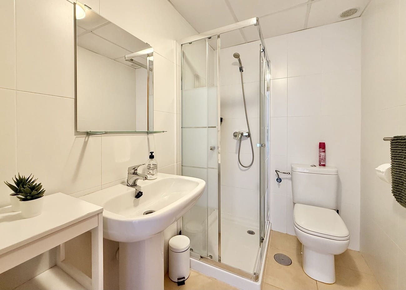 2 bedroom Apartment for sale in Mar Menor Golf Resort with pool - € 219,950 (Ref: 9897278)