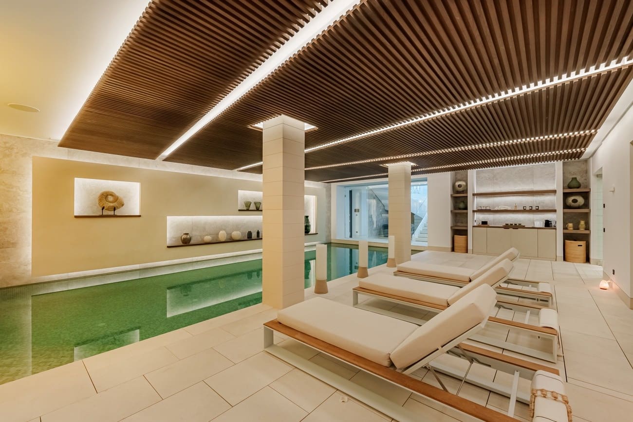 8 makuuhuone Huvila myytävänä paikassa La Quinta mukana uima-altaan - 18 650 000 € (Ref: 9902449)