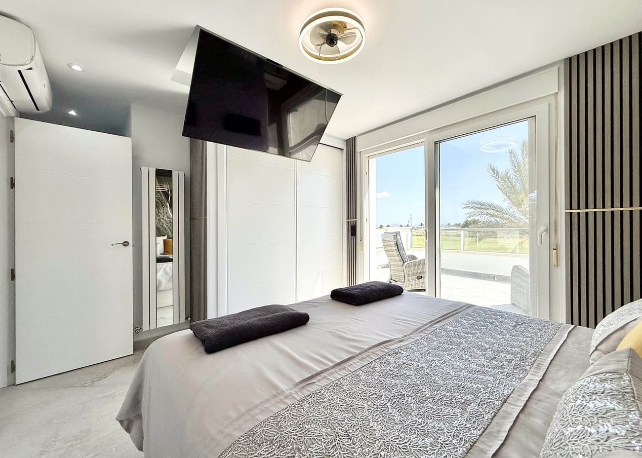 2 soveværelse Villa til salg i Mar Menor Golf Resort med swimmingpool - € 399.950 (Ref: 9902450)