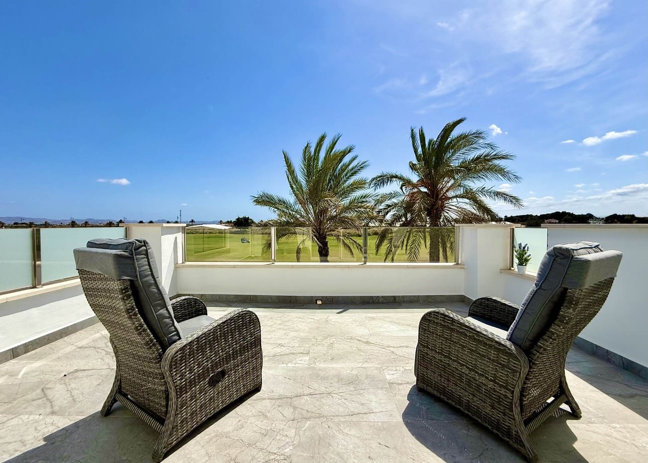 2 soveværelse Villa til salg i Mar Menor Golf Resort med swimmingpool - € 399.950 (Ref: 9902450)