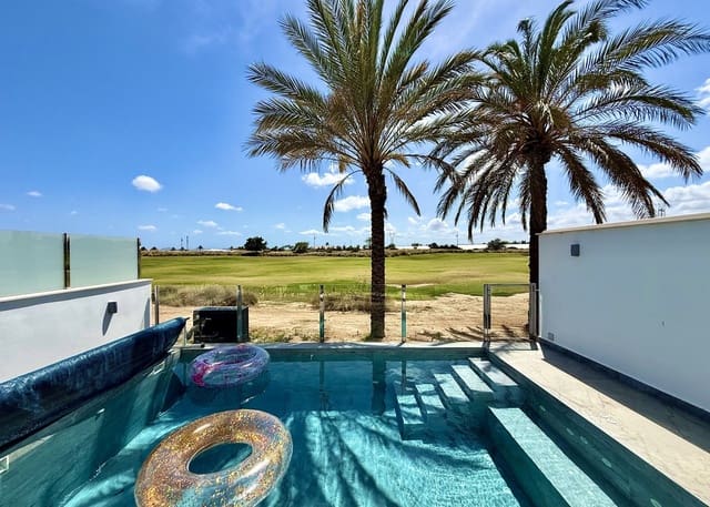 2 soveværelse Villa til salg i Mar Menor Golf Resort, Torre-Pacheco med swimmingpool - € 399.950 (Ref: 9902450)