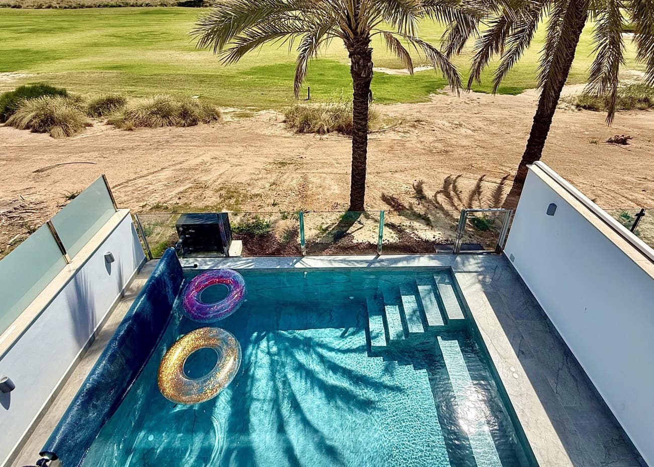 2 soveværelse Villa til salg i Mar Menor Golf Resort med swimmingpool - € 399.950 (Ref: 9902450)