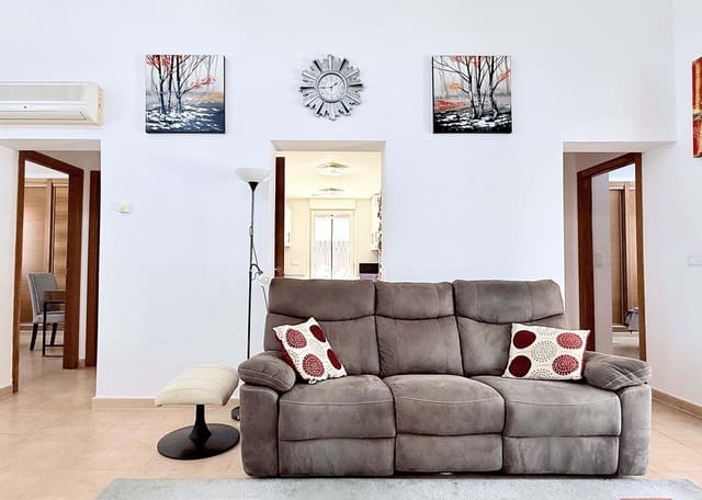 2 bedroom Villa for sale in Mar Menor Golf Resort, Torre-Pacheco with pool - € 320,000 (Ref: 9914990)