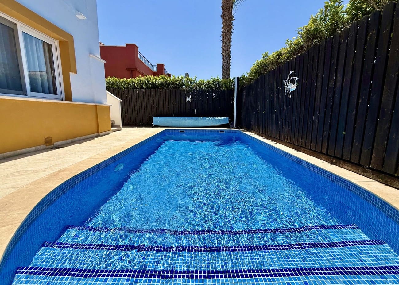 2 bedroom Villa for sale in Mar Menor Golf Resort with pool - € 320,000 (Ref: 9914990)
