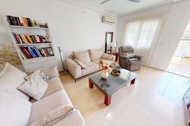 Casa de 3 habitaciones en Centro, Los Alcázares en venta con piscina - 249.995 € (Ref: 9996361)