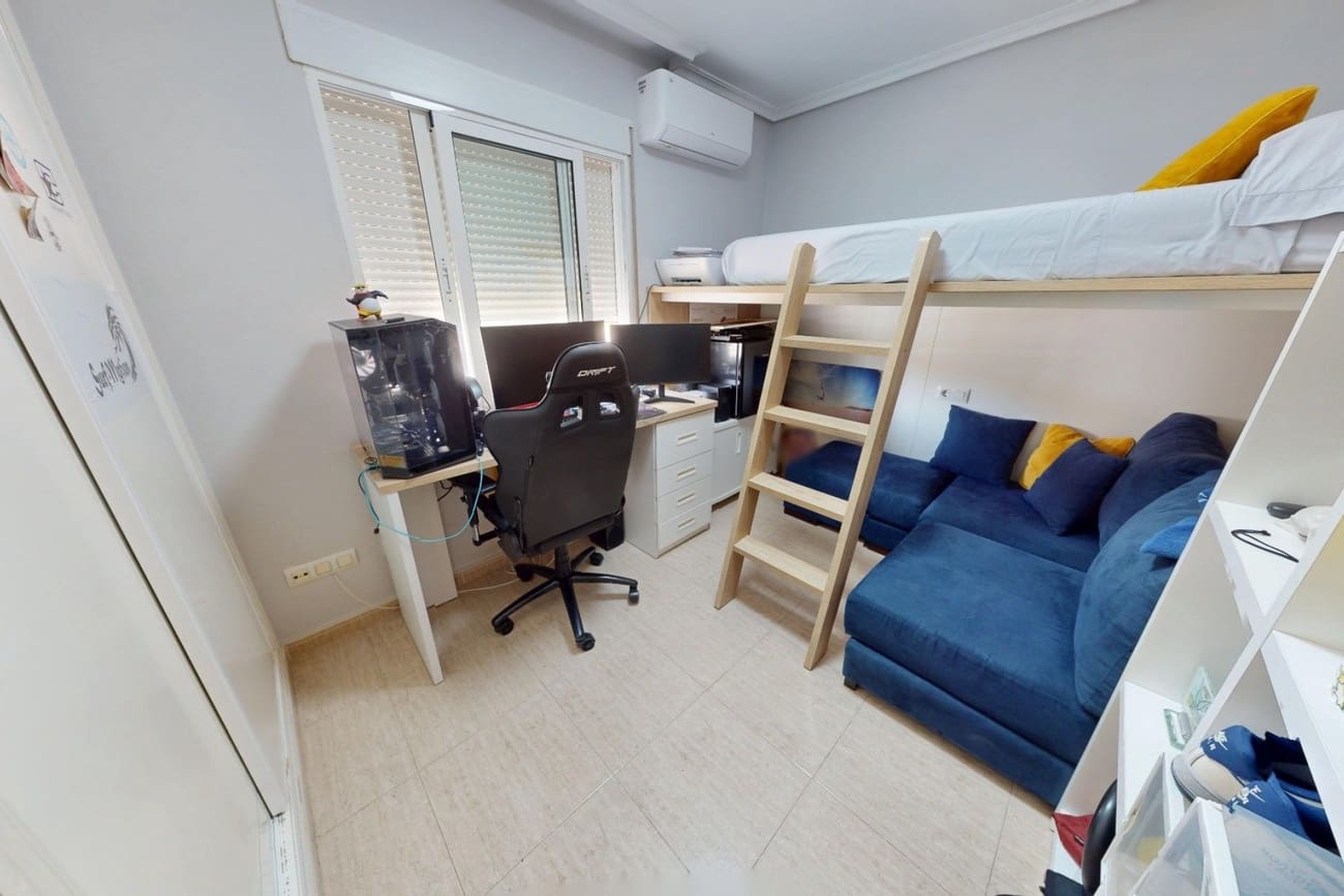 Casa de 3 habitaciones en Los Alcázares en venta con piscina - 249.995 € (Ref: 9996361)