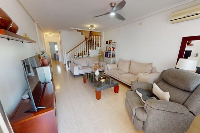 Casa de 3 habitaciones en Centro, Los Alcázares en venta con piscina - 249.995 € (Ref: 9996361)