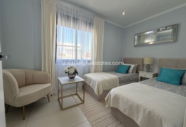 3 Zimmer Haus zu verkaufen in Lomas de Cabo Roig - Los Dolses, Orihuela mit Pool Garage - 379.000 € (Ref: 10019923)