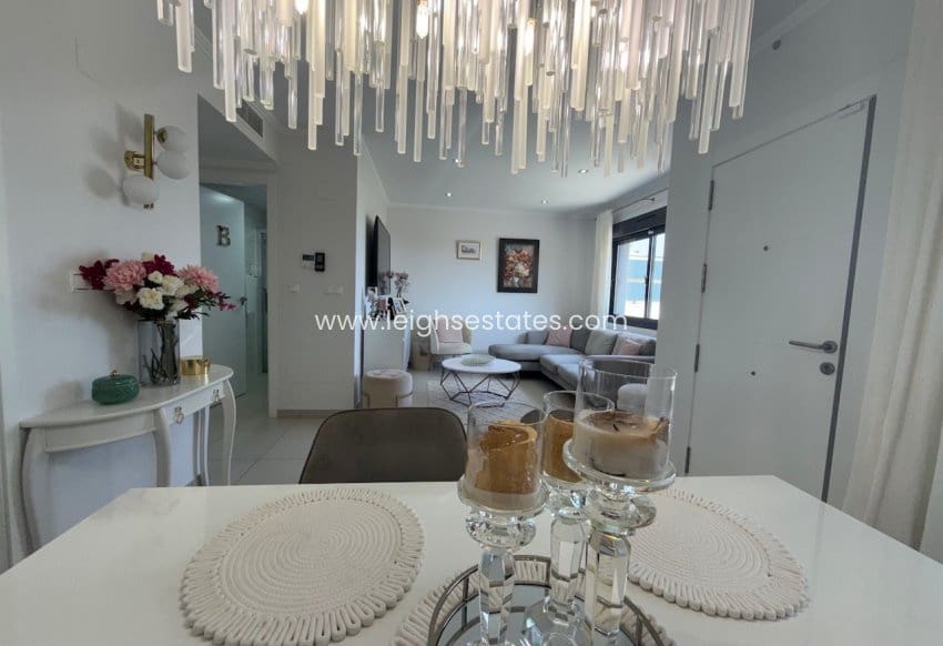 Casa de 3 habitaciones en Orihuela Costa en venta con piscina garaje - 379.000 € (Ref: 10019923)