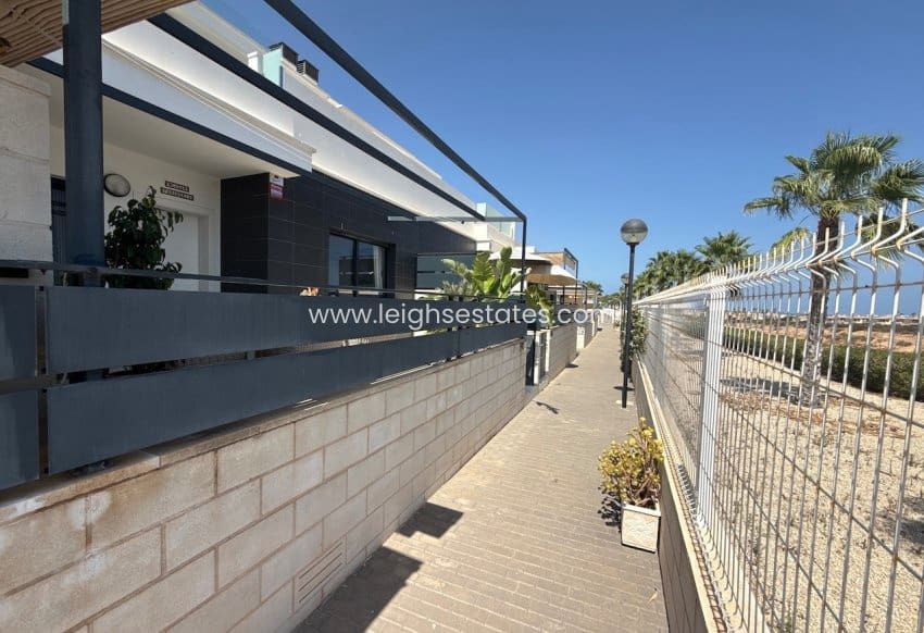 Casa de 3 habitaciones en Orihuela Costa en venta con piscina garaje - 379.000 € (Ref: 10019923)