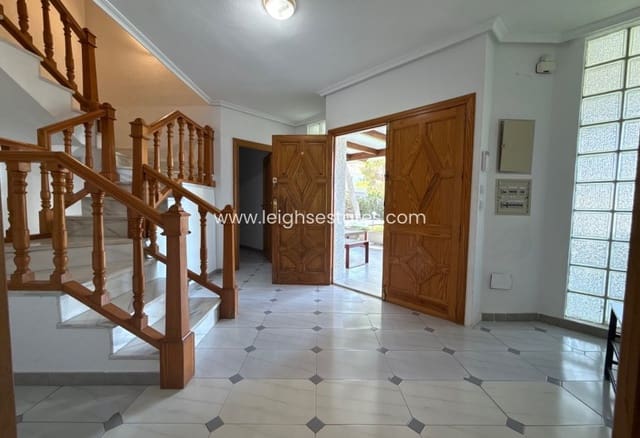 6 camera da letto Villa in vendita in Dehesa de Campoamor, Orihuela con piscina garage - 1.300.000 € (Rif: 10057866)