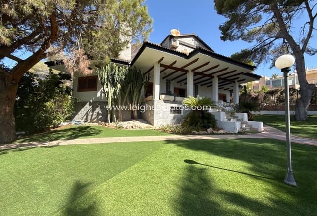 6 camera da letto Villa in vendita in Dehesa de Campoamor, Orihuela con piscina garage - 1.300.000 € (Rif: 10057866)