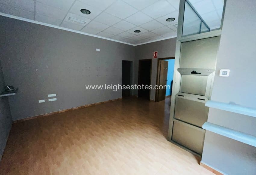 Gewerbe zu verkaufen in Torrevieja - 83.000 € (Ref: 10085306)