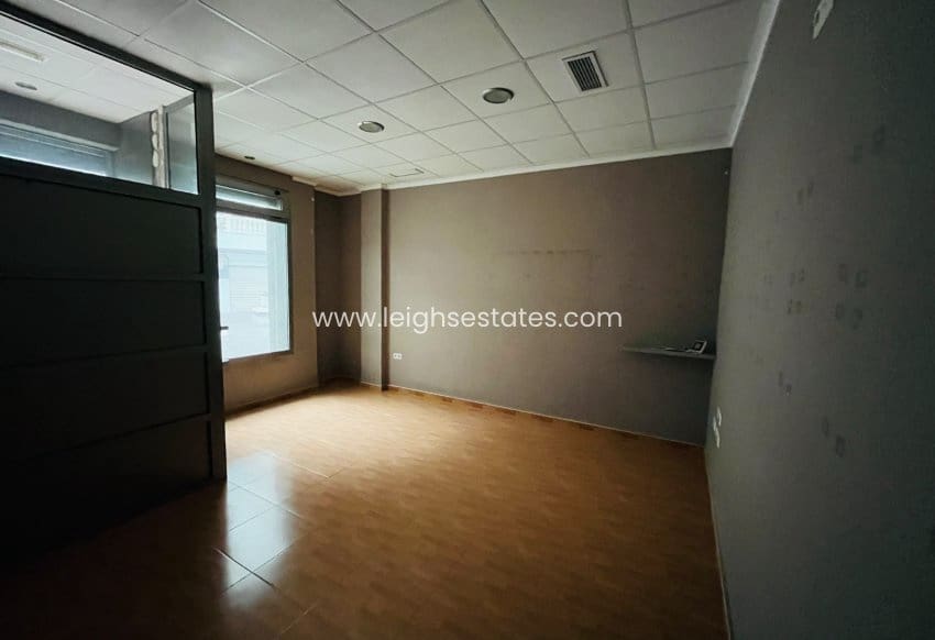 Gewerbe zu verkaufen in Torrevieja - 83.000 € (Ref: 10085306)