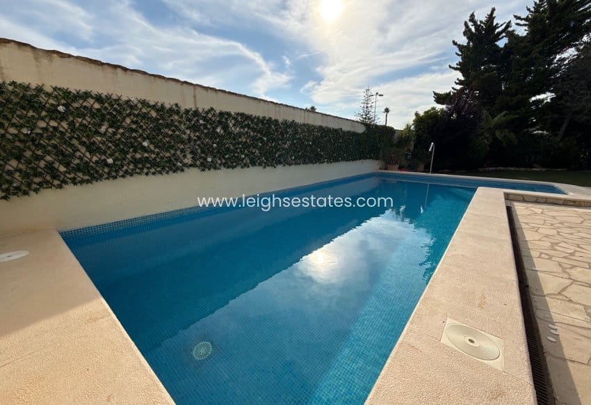 7 chambre Villa/Maison à vendre à Dehesa de Campoamor avec piscine garage - 1 190 000 € (Ref: 10148215)