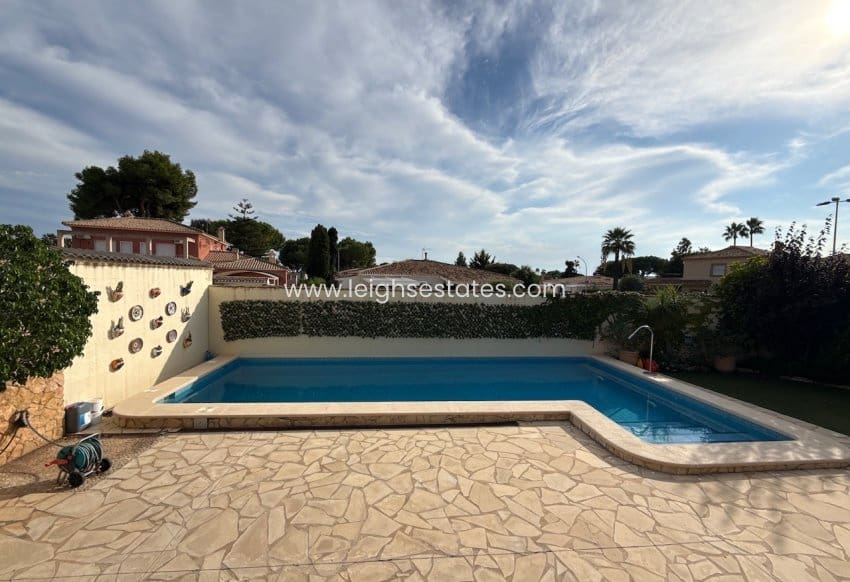 7 chambre Villa/Maison à vendre à Dehesa de Campoamor avec piscine garage - 1 190 000 € (Ref: 10148215)