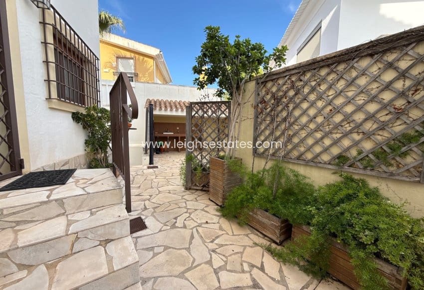 7 chambre Villa/Maison à vendre à Dehesa de Campoamor avec piscine garage - 1 190 000 € (Ref: 10148215)