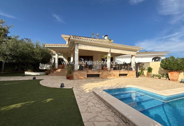 7 sovrum Villa till salu i Dehesa de Campoamor, Orihuela med pool garage - 1 190 000 € (Ref: 10148215)
