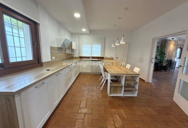 7 sovrum Villa till salu i Dehesa de Campoamor, Orihuela med pool garage - 1 190 000 € (Ref: 10148215)