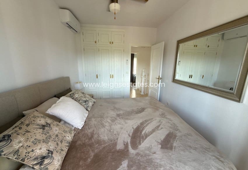 Chalet de 3 habitaciones en Dehesa de Campoamor en venta con piscina garaje - 350.000 € (Ref: 10150583)