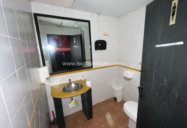 Kaupallinen myytävänä paikassa Santiago de la Ribera, San Javier - 130 000 € (Ref: 10157048)