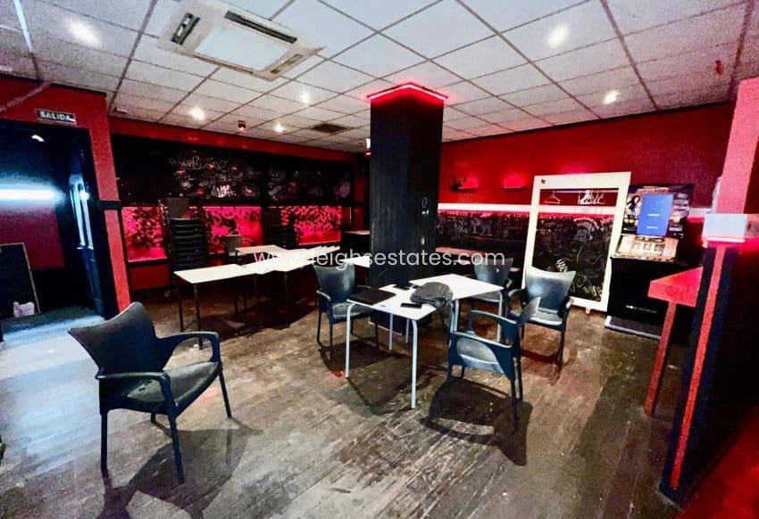 Kaupallinen myytävänä paikassa Santiago de la Ribera - 130 000 € (Ref: 10157048)