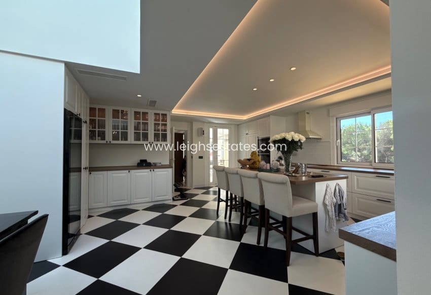 5 chambre Villa/Maison à vendre à Dehesa de Campoamor avec piscine garage - 2 150 000 € (Ref: 10173087)