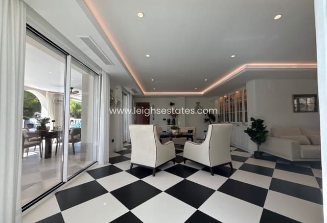 5 soveværelse Villa til salg i Dehesa de Campoamor, Orihuela med swimmingpool garage - € 2.150.000 (Ref: 10173087)