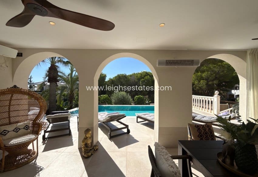 5 chambre Villa/Maison à vendre à Dehesa de Campoamor avec piscine garage - 2 150 000 € (Ref: 10173087)