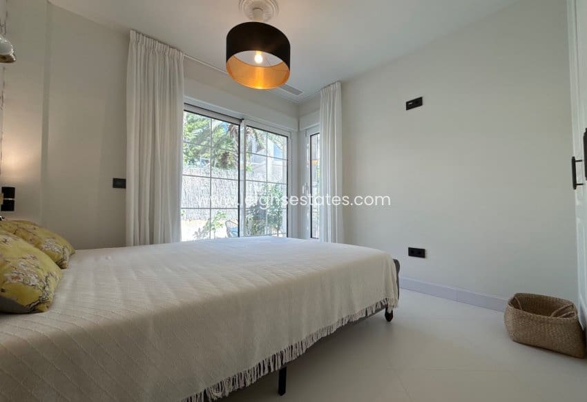 5 chambre Villa/Maison à vendre à Dehesa de Campoamor avec piscine garage - 2 150 000 € (Ref: 10173087)