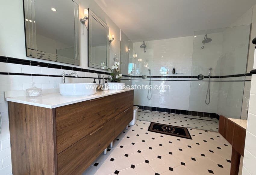 5 chambre Villa/Maison à vendre à Dehesa de Campoamor avec piscine garage - 2 150 000 € (Ref: 10173087)