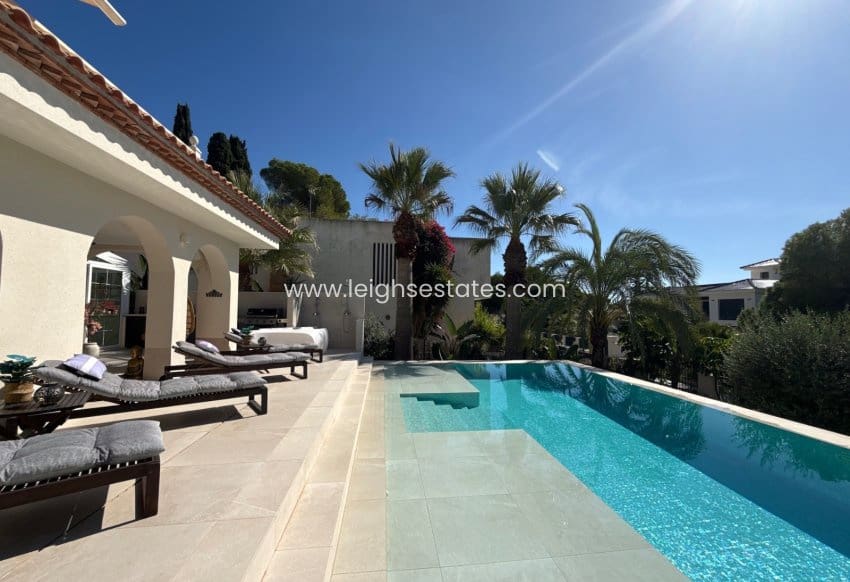 5 chambre Villa/Maison à vendre à Dehesa de Campoamor avec piscine garage - 2 150 000 € (Ref: 10173087)