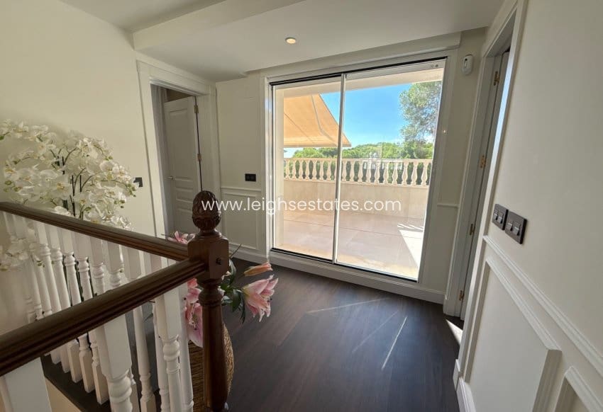 5 chambre Villa/Maison à vendre à Dehesa de Campoamor avec piscine garage - 2 150 000 € (Ref: 10173087)