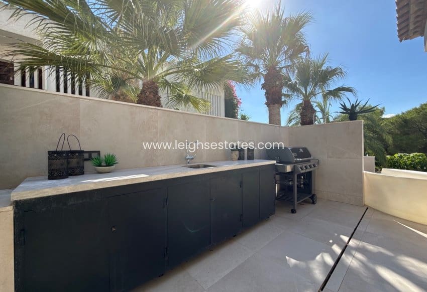 5 chambre Villa/Maison à vendre à Dehesa de Campoamor avec piscine garage - 2 150 000 € (Ref: 10173087)