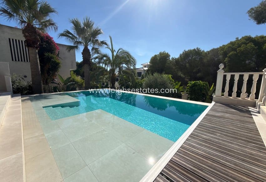 5 chambre Villa/Maison à vendre à Dehesa de Campoamor avec piscine garage - 2 150 000 € (Ref: 10173087)