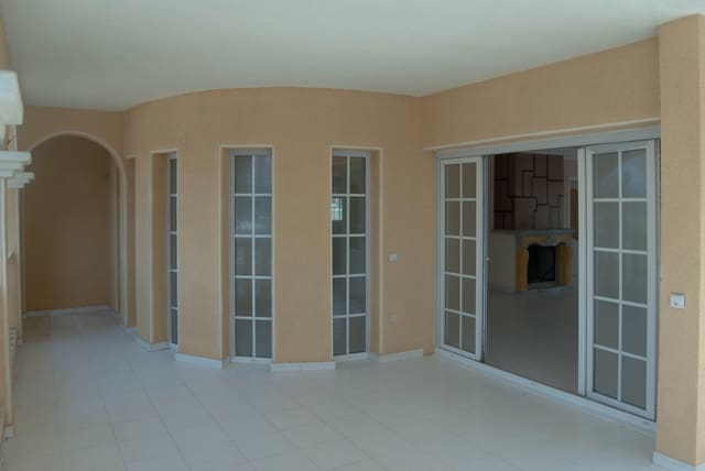 3 quarto Moradia para venda em La Manga del Mar Menor com piscina garagem - 780 000 € (Ref: 6490702)